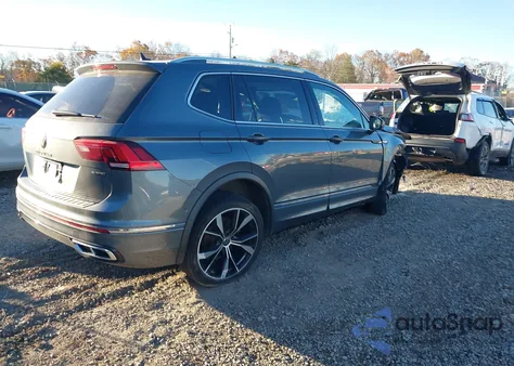 2024 Volkswagen Tiguan 2.0T Sel R-Line z USA, uszkodzony, nr VIN 3VV4B7AX4RM016312